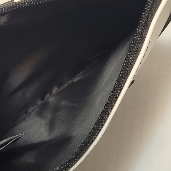 DISNEY NIGHTMARE BEFORE CHRISTMAS Wristlet Clutch Jack Black Bat - Picture 6 of 9